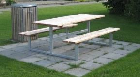 Neue Sitzmöglichkeiten für die Kita Sternschnuppe